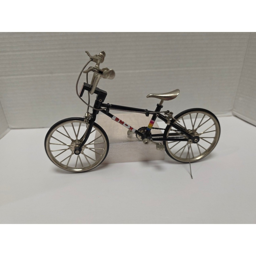 1:6 scale die-cast metal BM-X miniature collectible bicycle figure